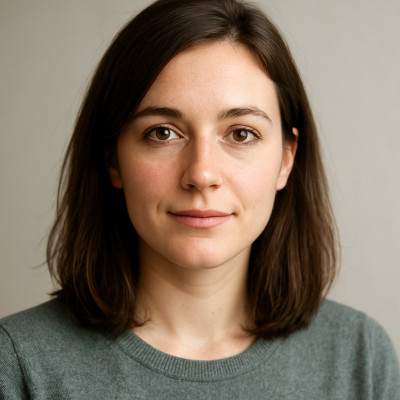 Lara F.